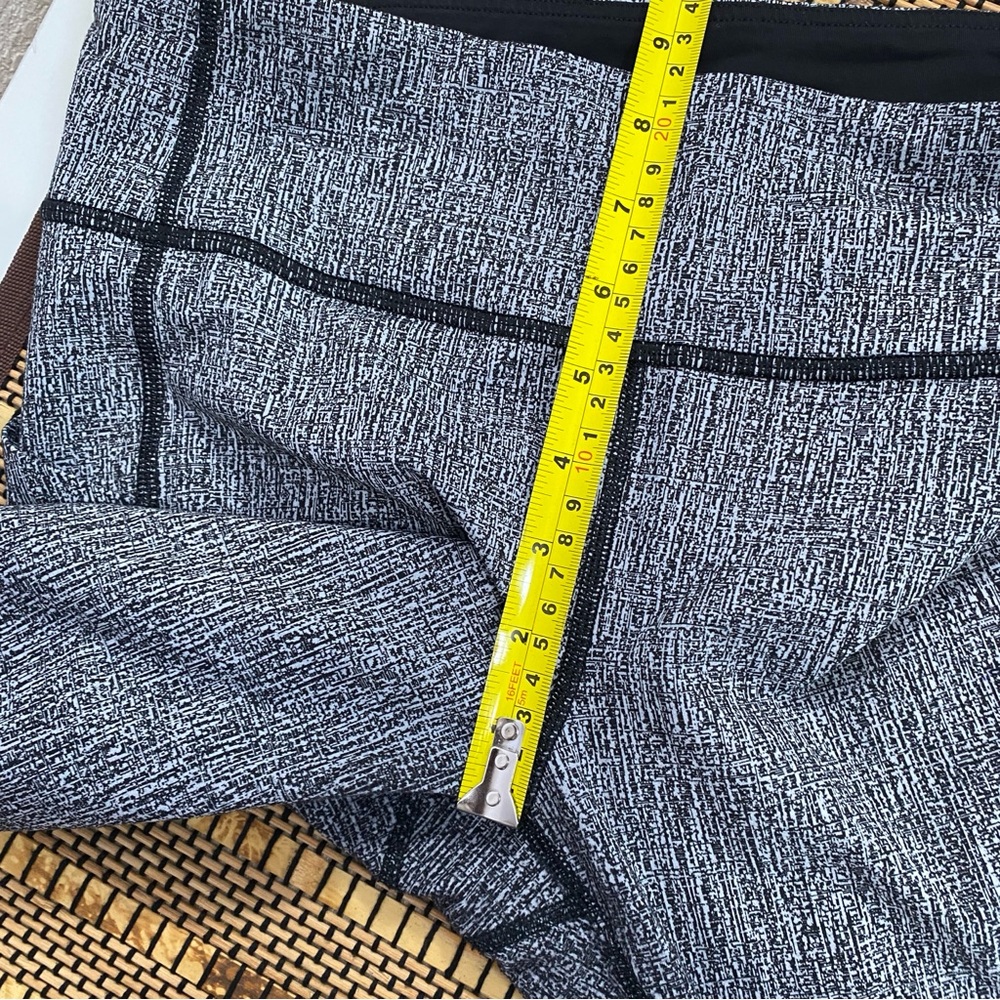 Lululemon Pace Rival Crop Cross Hatch Legging Grey Black Size 8 Yoga Athleisure - Picture 10 of 12